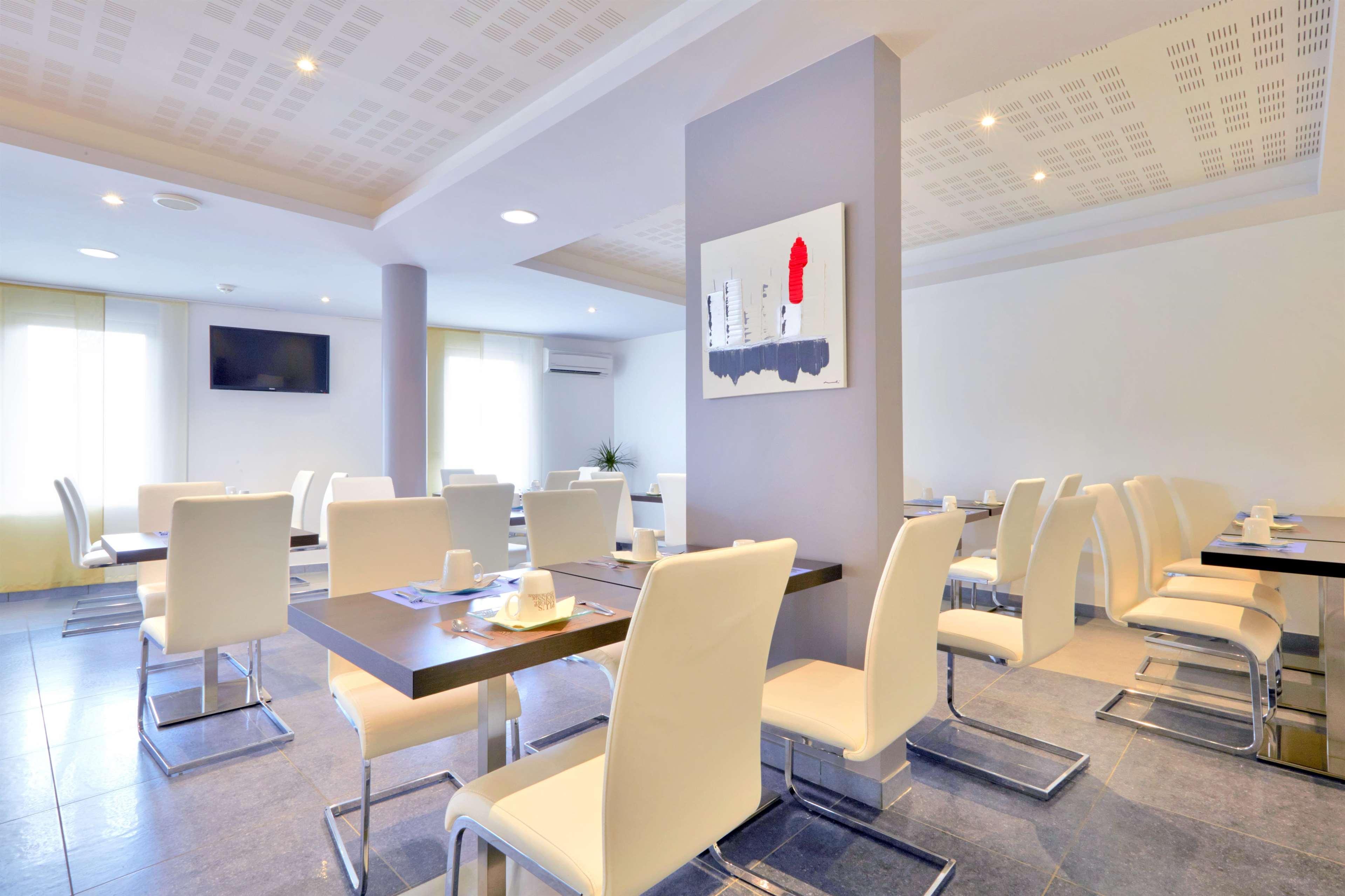 กีริอาด แซ็ง เชอลี ดาปแชร์ แอร์ เดอ ลา โลเซร์ Hotel Albaret-Sainte-Marie ภายนอก รูปภาพ